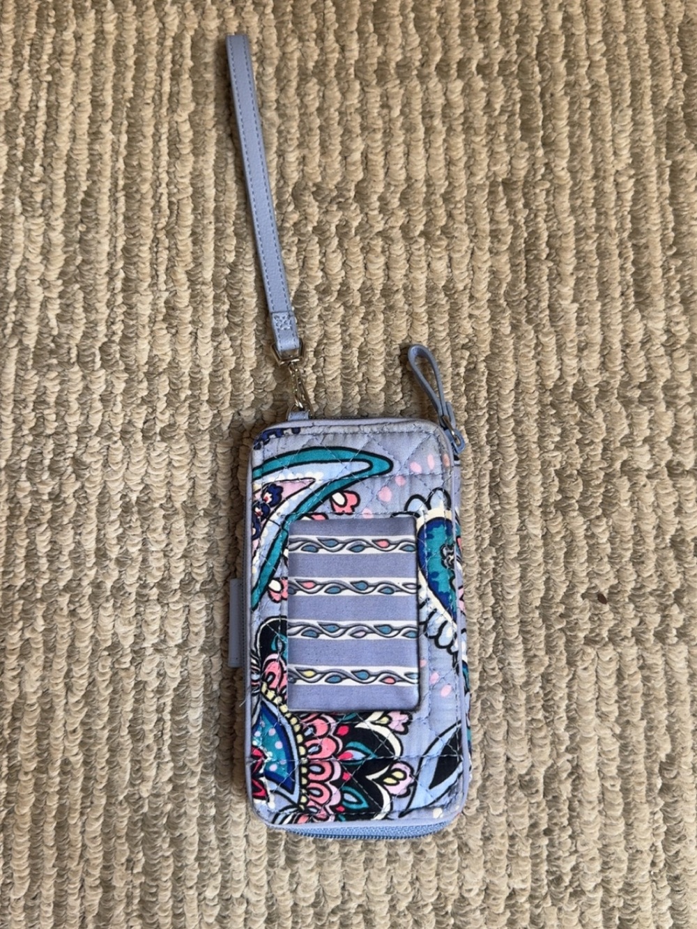 Vera Bradley Light Blue Floral Quilted Phone Wristlet Wallet - Picture 2 of 4